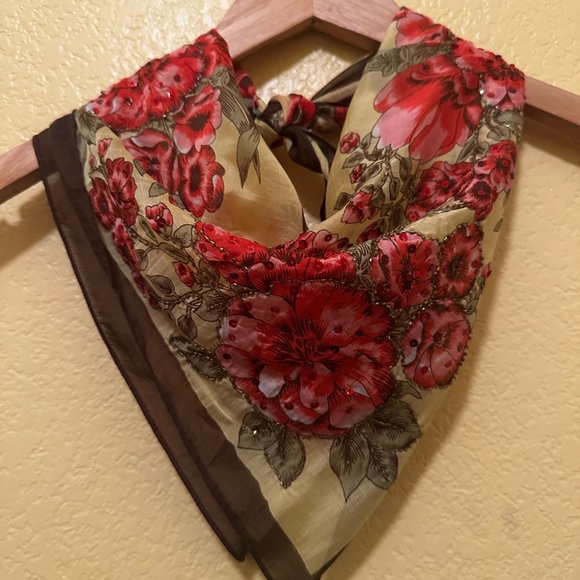 Aratta beaded Floral Silk Scarf - Picture 4 of 4